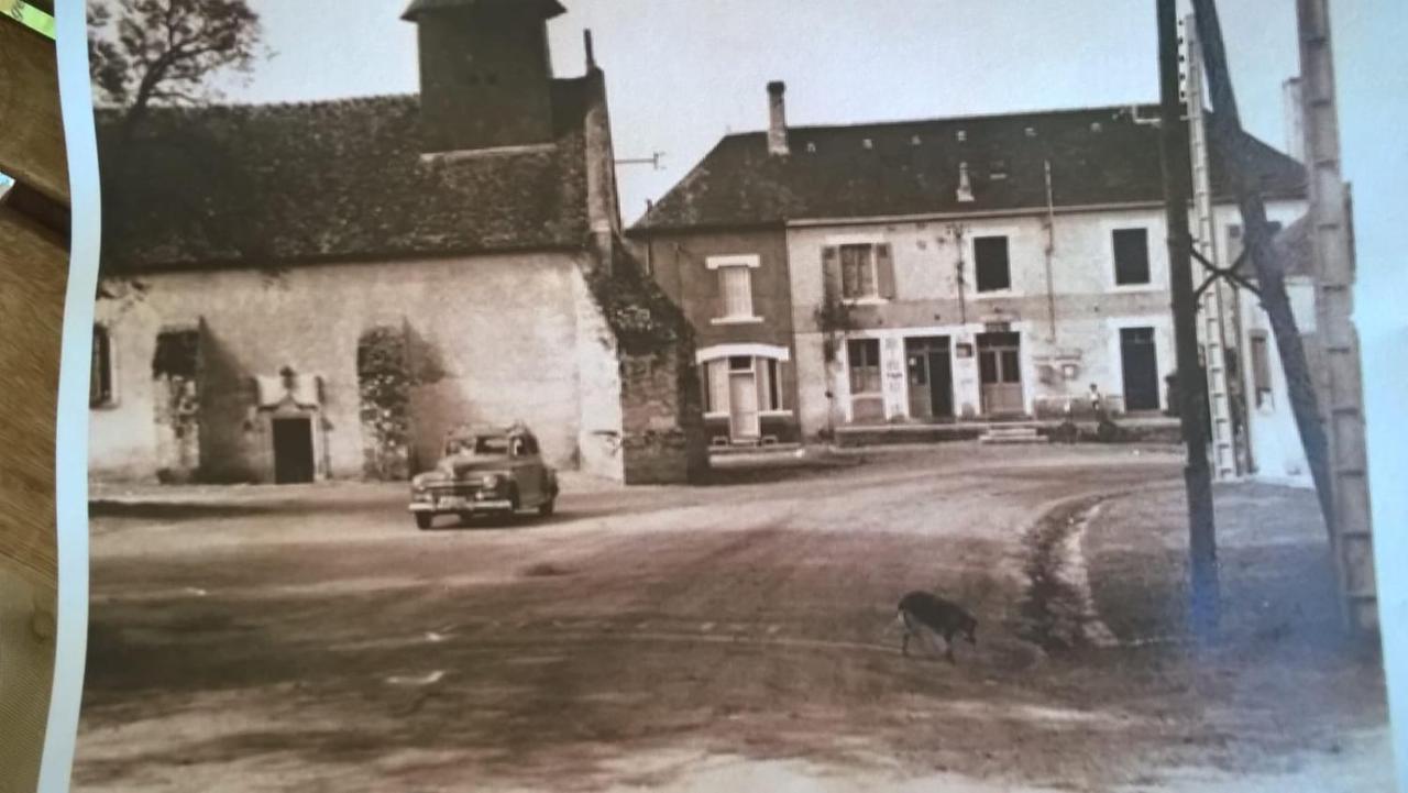 Chambres D'Hotes La Chaumiere Coulonges  Kültér fotó