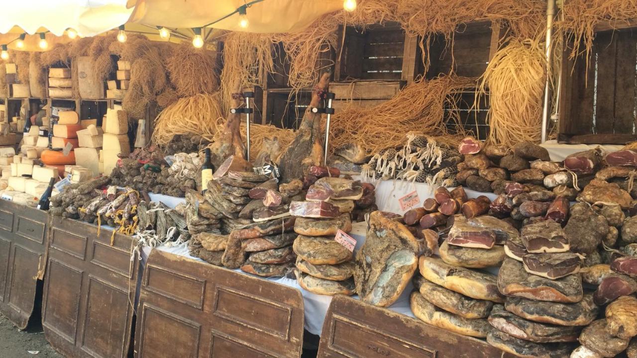 Chambres D'Hotes La Chaumiere Coulonges  Kültér fotó